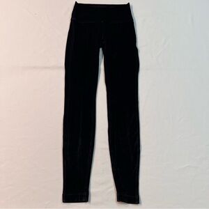 Lululemon Wunder Lounge High-Rise Tight 28" *Velvet
Black Size 4